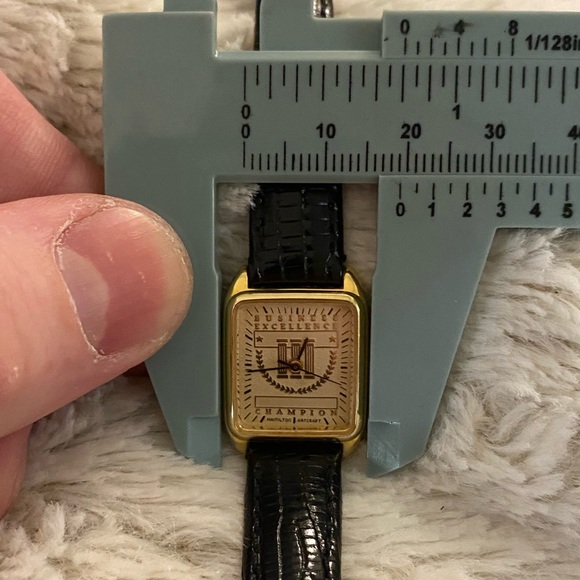 Vintage 1992 Womans Hamilton watch. - Picture 3 of 12